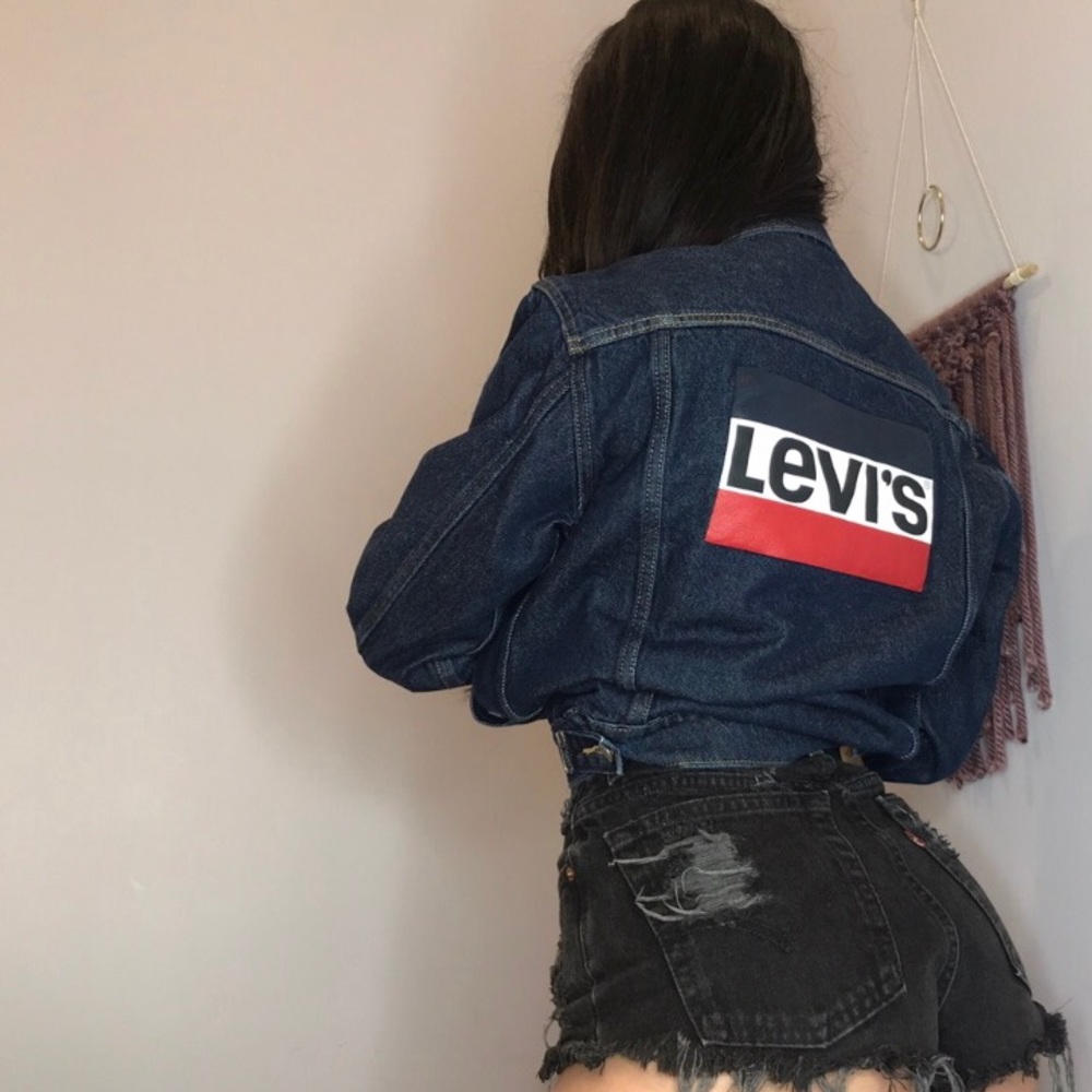 Levi’s logo denim jacket Size S